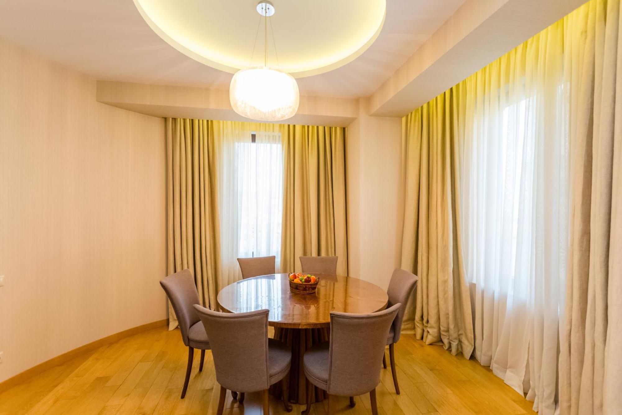 The Grand Apartment Lll Tiflis Dış mekan fotoğraf