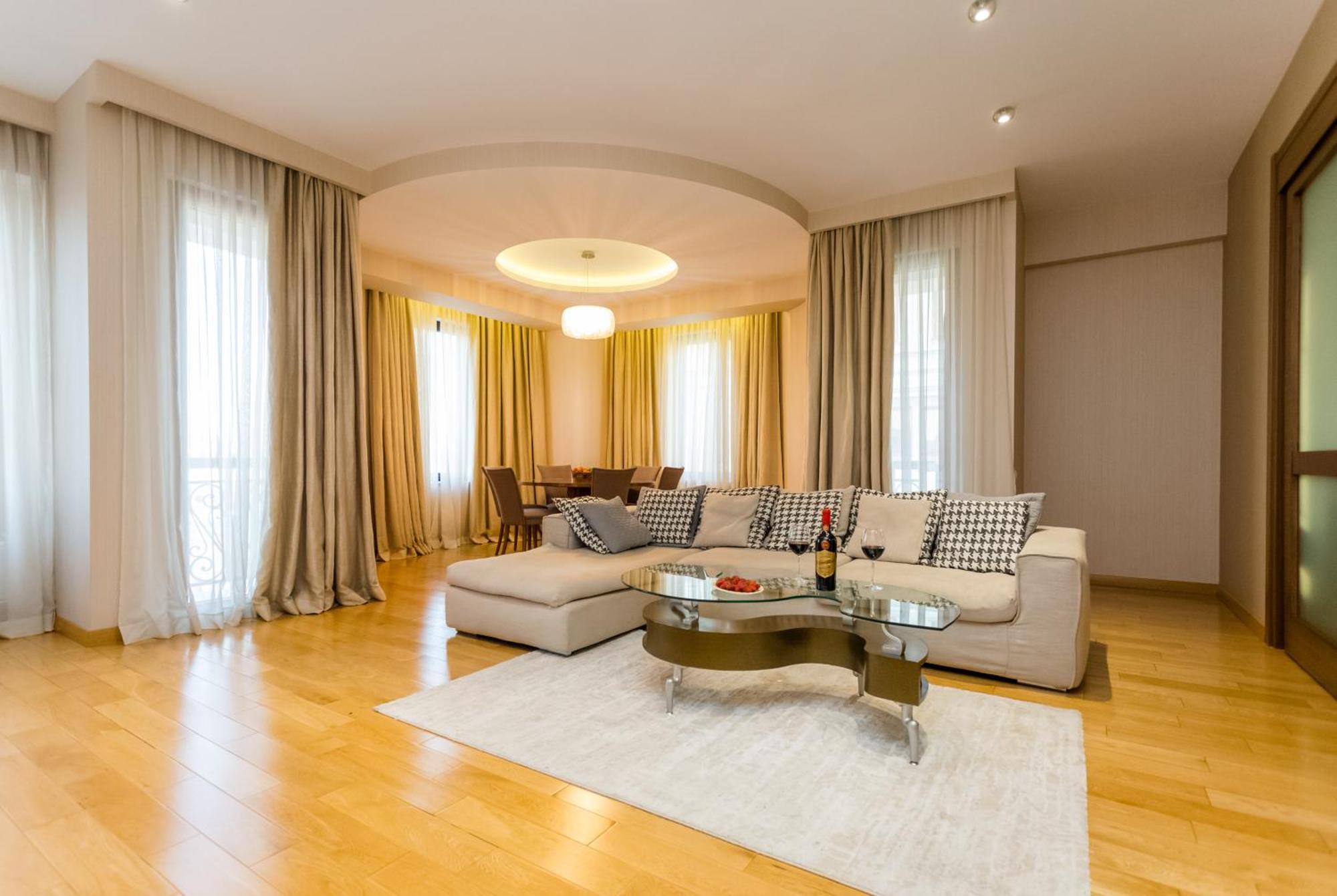 The Grand Apartment Lll Tiflis Dış mekan fotoğraf